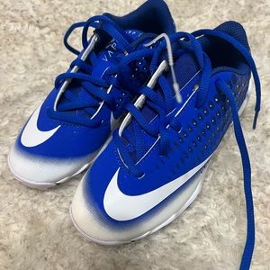 Nike cleats soccer shoes size 13C